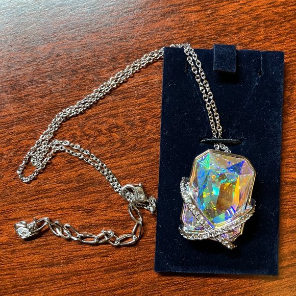 Swarovski Cystral Pendant Statement Necklace NIB - Picture 1 of 8